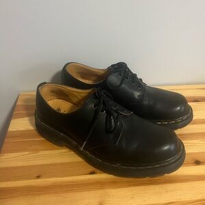 Doc Martens vintage 4 hole loafers